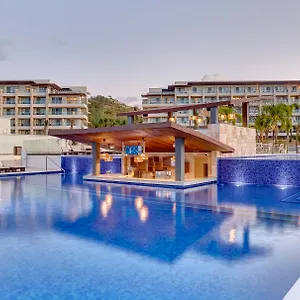 https://royalton-saint-lucia-resort-spa.comcaribbean.com