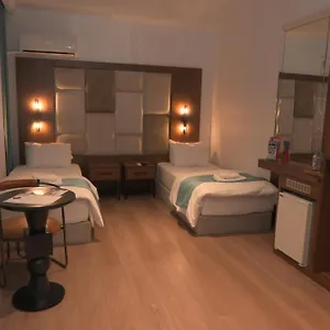 Isle Hotel Istanboel