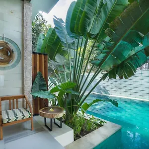 Maha Lokha Balangan Couette-café